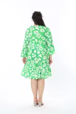 Kadın Büyük Beden Yeşil Ön Pat Düğmeli Katlı Elbise 65N38598