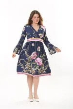 Kadın Büyük Beden Lacivert Anvelop Yakalı Bel Büzgülü Uzun Elbise 65N37550