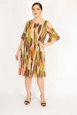 Kadın Fujya Büyük Beden Omuz Dekolteli Dokuma Viskon Kumaş Yan Cepli Elbise