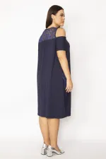 Kadın Lacivert Cep Ve Ön Arka Robası Dantel Omuz Dekolteli Elbise 65N29528