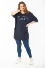 Kadın Büyük Beden Lacivert Taş Ve Sim Detaylı Yan Yırtmaçlı Bluz 65N37458