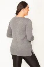 Kadın Gri Pul Payet Detaylı V Yaka Bluz 65N30407