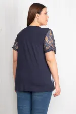 Kadın Lacivert Kolları Dantel Detaylı Desenli Bluz 65N22466