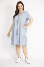 Kadın Bebe Mavisi Büyük Beden Ön Pat Düğmeli V Yakalı Katlı Elbise