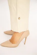 Kadın İndigo Ön Cepli Paçası Düğme İle Duble Paça Boy Ayarlı Gabardin Kumaş Pantolon 65N34888