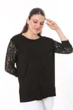 Kadın Büyük Beden Siyah Göğsü Aplike İşli Kolları Dantel Bluz 65N37690