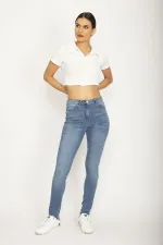 PANTALON EN JEAN 5 POCHES BLEU DÉLAVÉ POUR FEMME