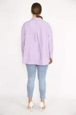 Kadın Büyük Beden Lila Poplin Kumaş Ön Düğmeli Yan Yırtmaçlı Uzun Kollu Gömlek 65N36798