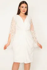 ROBE DE SOIRÉE DOUBLÉE POUR FEMME AVEC CHEMISE À BRAQUAGE ET MANCHES À DÉTAILS EN DENTELLE