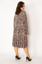 Kadın Kahve V Yakalı Ön Pat Yarım Düğmeli Bel Büzgülü Uzun Kollu Elbise 65N33705