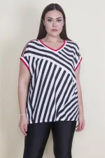 Kadın Kemik Önü Desenli Krep Kumaş Çizgi Kombinli V Yakali Bluz 65N22132