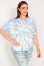 Kadın Mavi Batik Desenli Kol Ağzı Dantel Detaylı Bluz 65N33289