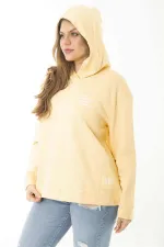 Kadın Büyük Beden Sarı Arka Ve Göğüs Baskılı İki İplik Kapşonlu Sweatshirt 65N37164