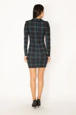 ROBE CROISÉE À MOTIF CARREAUX AVEC BOUTONS MÉTALLIQUES