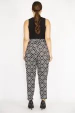 Kadın Büyük Beden Siyah Beli Lastikli Yan Cepli Desenli Pantolon 65N37242