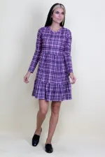 ROBE À CARREAUX AVEC TAILLE ÉLASTIQUE ET OURLET À PLANCHER