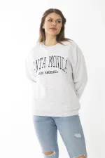 Women's Plus Size Gray Embroidered Print Detailed Swatshirt 65N37010