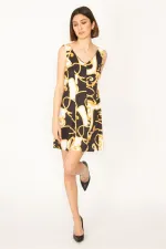 KADIN RENKLİ ÖN ARKA V YAKA DESENLİ ELBİSE