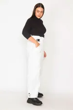 Kadın Beyaz Kese Kağıdı Bel Ve Kup Detaylı Cepli Kot Pantolon 65N33991