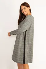 Kadın Gri Ekose Desenli Yan Şerit Detaylı Elbise 65N34611