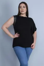 Kadın Siyah Tek Kol Ağzı Suni Deri Detaylı Düşük Kollu Bluz 65N25593