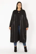 Kadın Siyah Simli Kumaş Kol Ağzı Şifon Detaylı Hakim Yaka Ön Düğmeli Uzun Kap 65N28483