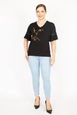 Kadın Kemik Büyük Beden Önü Nakış Ve Kolları Dantel Detaylı V Yaka Bluz