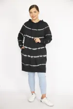 Kadın Büyük Beden Siyah Batik Desenli Kapşonlu Uzun Sweatshirt