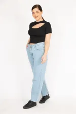 Kadın Mavi Büyük Beden Yıkama Efektli Yüksek Bel Ön Düğmeli Kot Pantolon