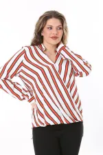 Kadın Büyük Beden Bej Dokuma Viskon Kumaş Kapalı Anvelop Bluz 65N37614