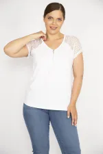 Kadın Beyaz Büyük Beden Pamuklu Kumaş Ön Pat Fermuarlı Kolları Dantel Bluz