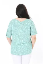 Kadın Büyük Beden Yeşil Bisiklet Yakalı Kısa Kollu Likralı Viskon Bluz 65N38000