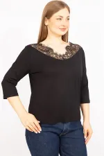 Kadın Siyah Büyük Beden Dantel Detaylı Bluz 65N35576