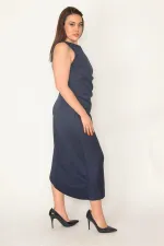 ROBE BLEU MARINE POUR FEMME AVEC PLIS À LA TAILLE ET FERMETURE ÉCLAIR DOS CACHÉE