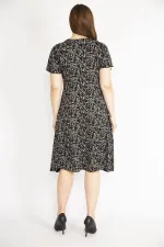 Kadın Siyah Büyük Beden Yaka Ve Beli Geniş Kopenaki Dantelli Evaze Elbise