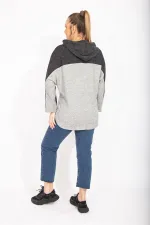 Kadın Gri Rahat Kesim Yumoş Kumaş Kapşonlu Cepli Sweatshirt 65N35488