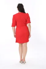 Kadın Büyük Beden Kırmızı Gofre Kumaş Kuşaklı Anvelop Elbise 65N38780
