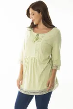 Kadın Büyük Beden Yeşil Kol Ağzı Ve Etek Ucu Dantel Detaylı Nervül Dikişli Tunik 65N36876