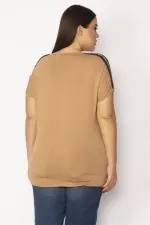 Kadın Bej Omuz Ve Cep Ağzı Taş Detaylı Viskon Bluz 65N29286