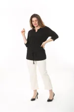 Kadın Büyük Beden Siyah Yakası Taş Detaylı Ön Bağcıklı Tunik 65N37537
