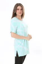 Kadın Büyük Beden Yeşil Bisiklet Yakalı Kısa Kollu Çizgili Tunik 65N37851