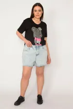 KADIN MAVİ YIKAMA EFEKTLİ PAÇASI PİS DİKİŞLİ JEAN ŞORT