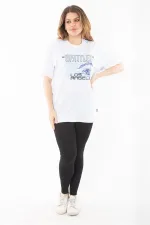 Kadın Büyük Beden Beyaz Pamuklu Kumaş Ön Baskılı Kısa Kol Bluz