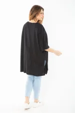 Kadın Büyük Beden Siyah Sim Detaylı Yan Yırtmaçlı Bluz 65N37452