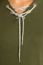 Kadın Bordo Yakası Kuşgözü Bağcık Detaylı Kol Ağzı Fırfır Büzgülü Bluz 65N34648