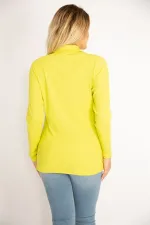 Kadın Siyah Ön Düğmeli Büzgü Detaylı Likralı Bluz 65N34856