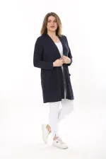 Kadın Büyük Beden Lacivert Ön Cepli Hırka 65N37600