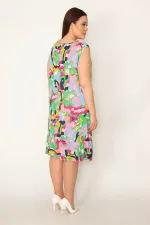 KADIN RENKLİ DOKUMA VİSKON KUMAŞ V YAKA ETEĞİ KATLI RENKLİ ELBİSE