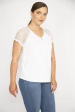 Kadın Beyaz Büyük Beden Pamuklu Kumaş Ön Pat Fermuarlı Kolları Dantel Bluz