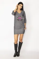 ROBE FEMME GRISE À POCHES ET MANCHES FAKIR À COL EN V